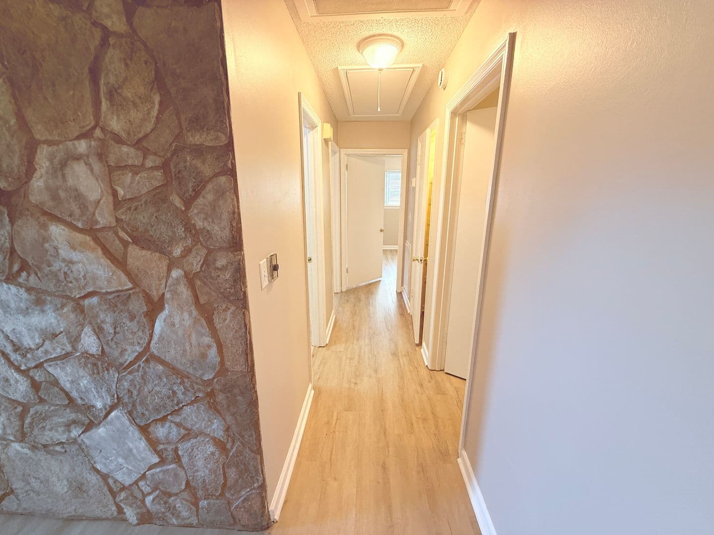 Hixson Apartment: 4751 Tessie Ln