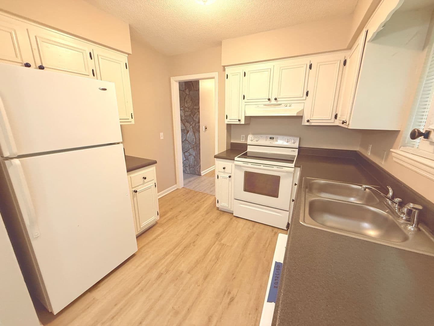 Hixson Apartment: 4751 Tessie Ln
