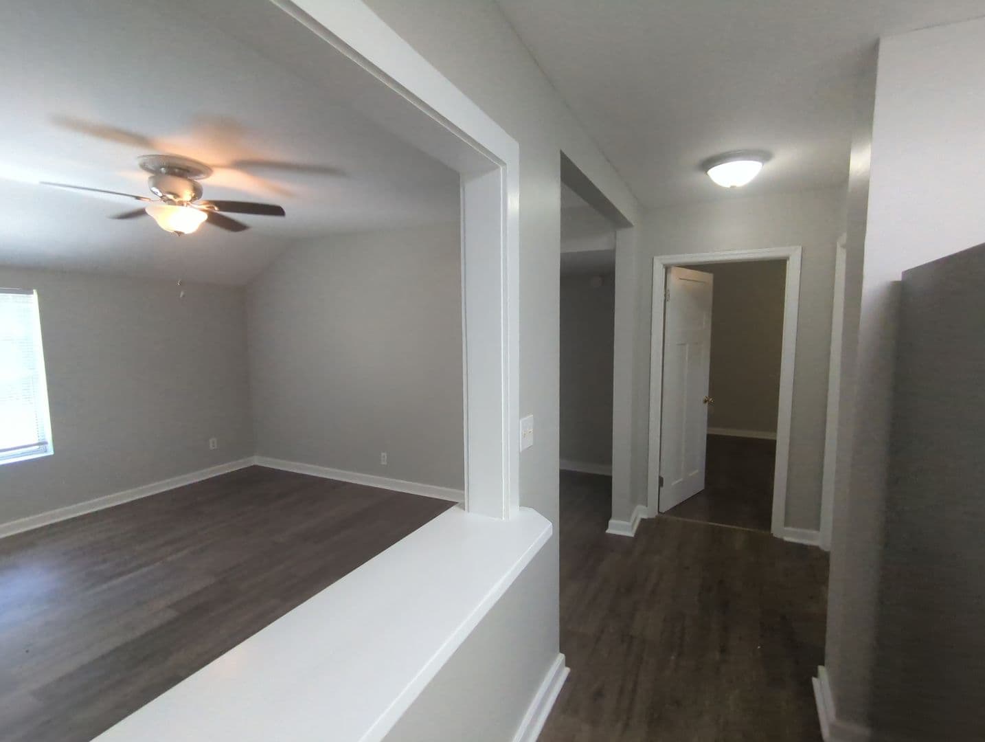 Redbank Apartment: 405 Red Oak Dr