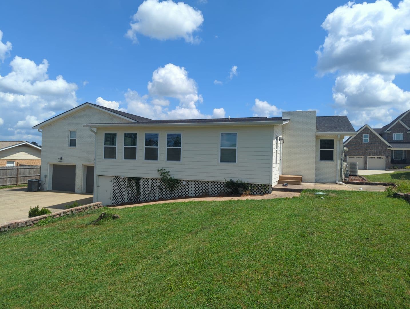 Chattanooga House: 8134 Holly Crest Dr