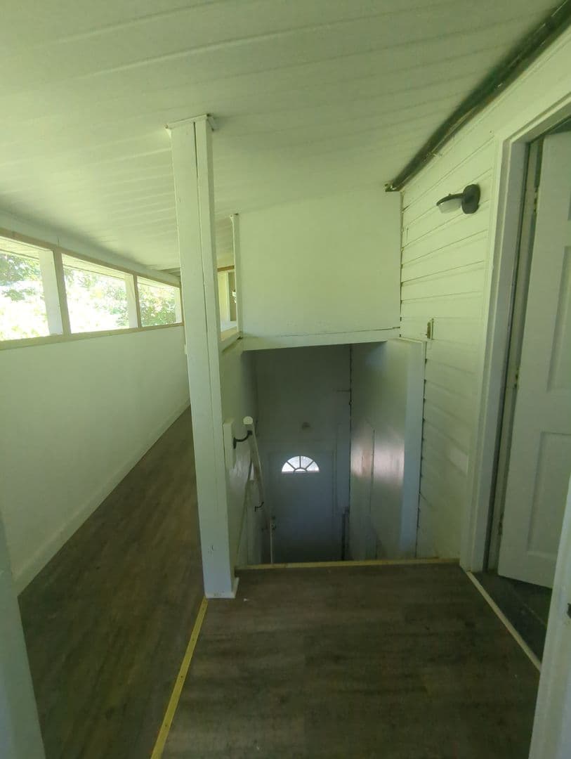 Redbank Apartment: 405 Red Oak Dr
