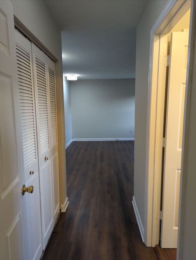 Hixson Apartment: 4667 Cary Ln