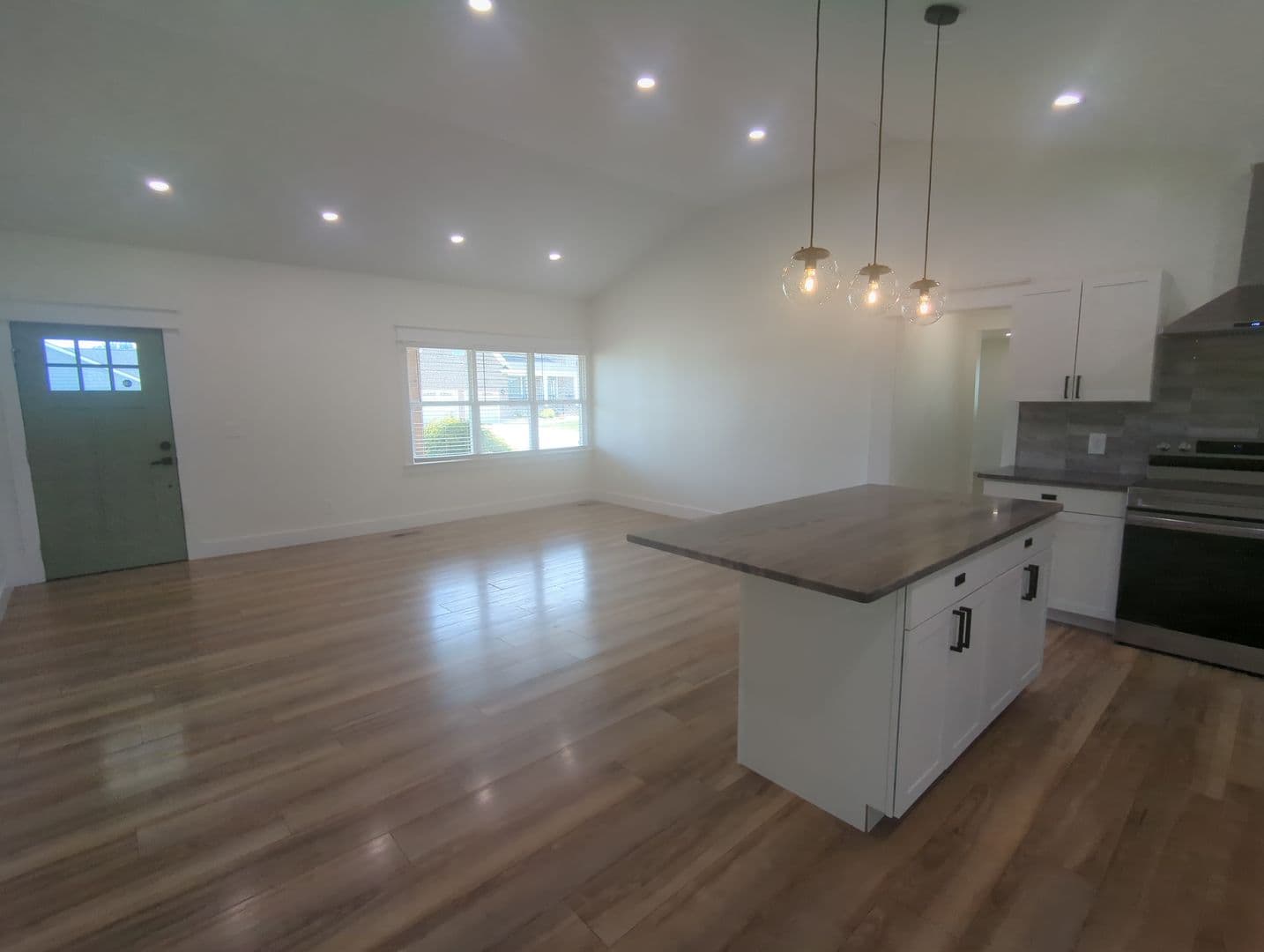 Chattanooga House: 8134 Holly Crest Dr