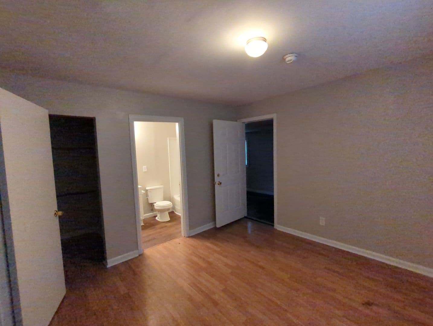 Chattanooga House: 2419 Vine St