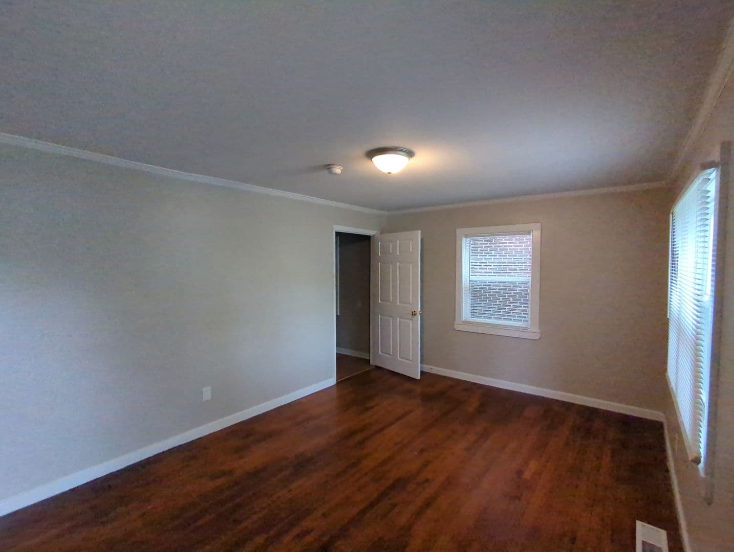 Chattanooga House: 2419 Vine St