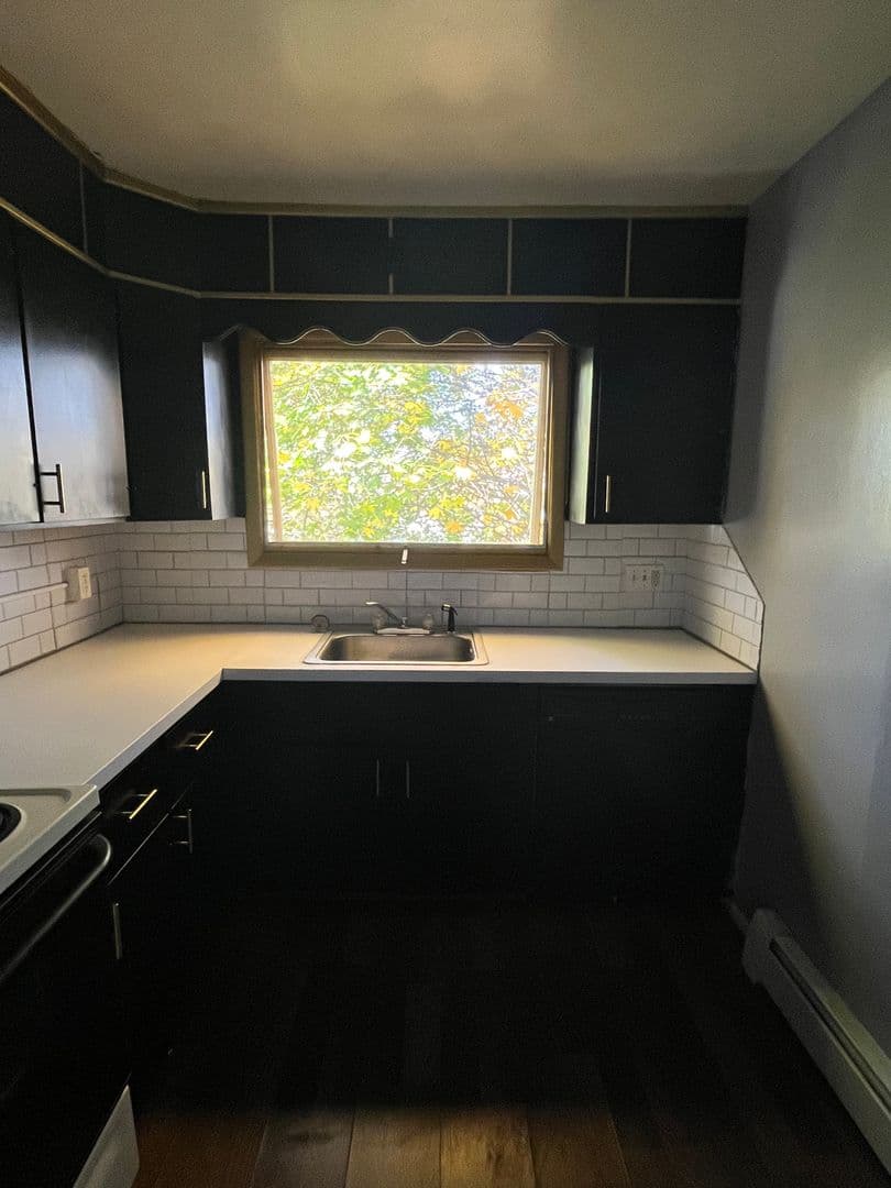 Scranton Apartment: 1607 Sanderson Ave