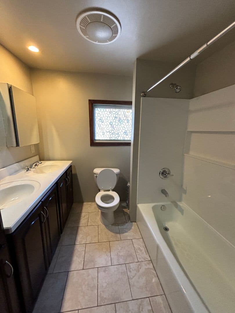 Scranton Apartment: 417-419 New York Street