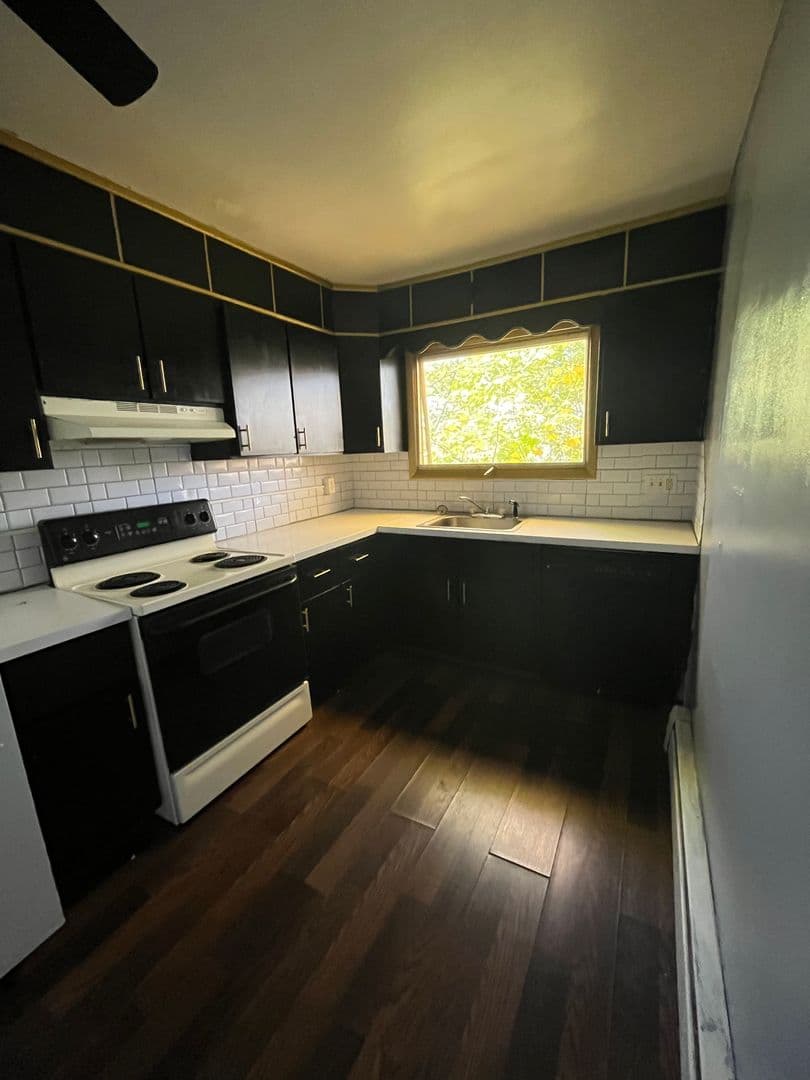Scranton Apartment: 1607 Sanderson Ave