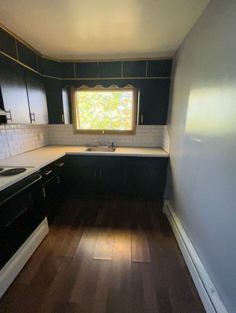 Scranton Apartment: 1607 Sanderson Ave