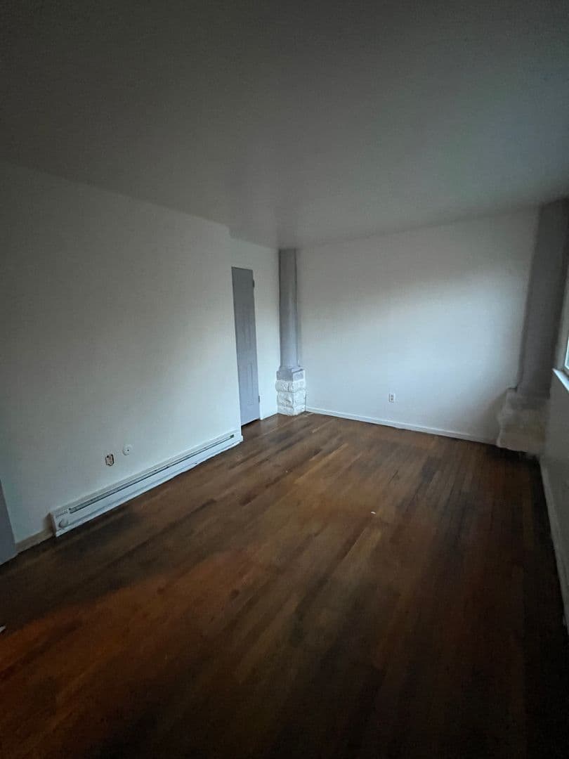 Scranton Apartment: 1607 Sanderson Ave