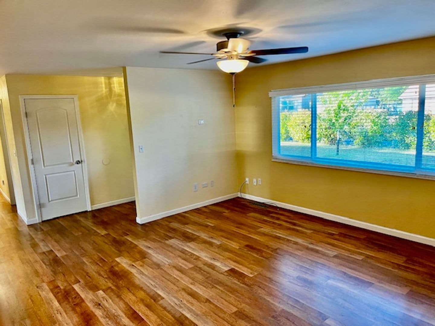 Paradise House: 6231 Forest Lane