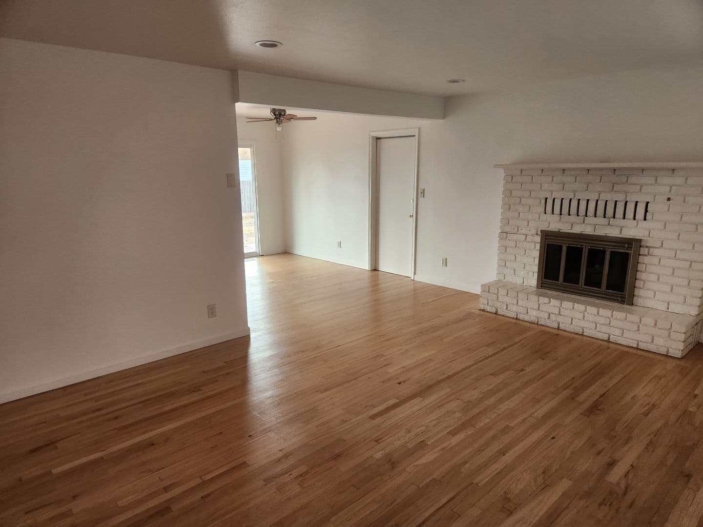 Paradise House: 1866 Norwood Drive