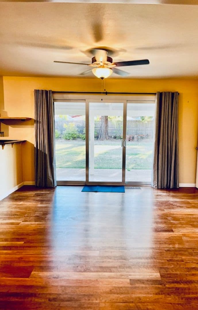 Paradise House: 6231 Forest Lane