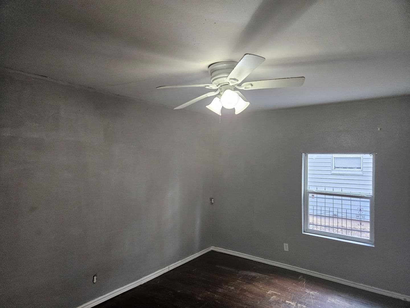 Fort Worth House: 2116 Loving