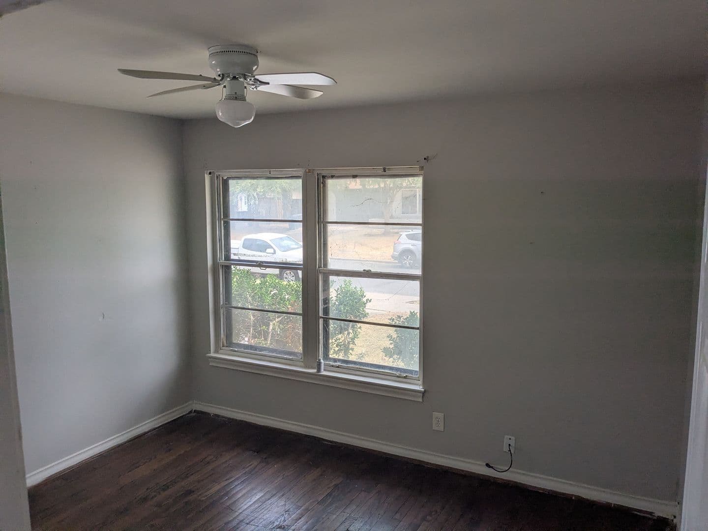 Dallas House: 10545 Channel