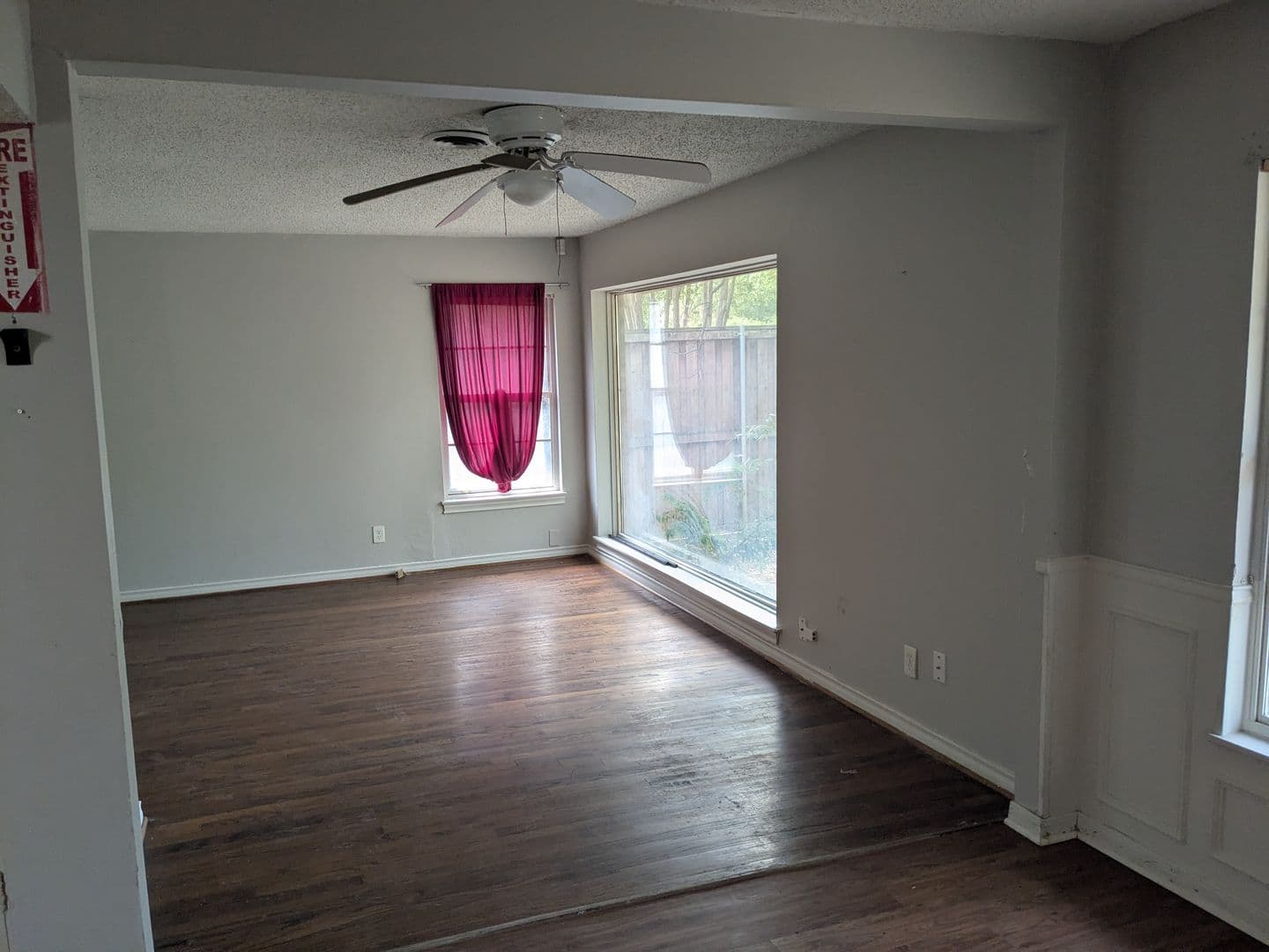 Dallas House: 10545 Channel