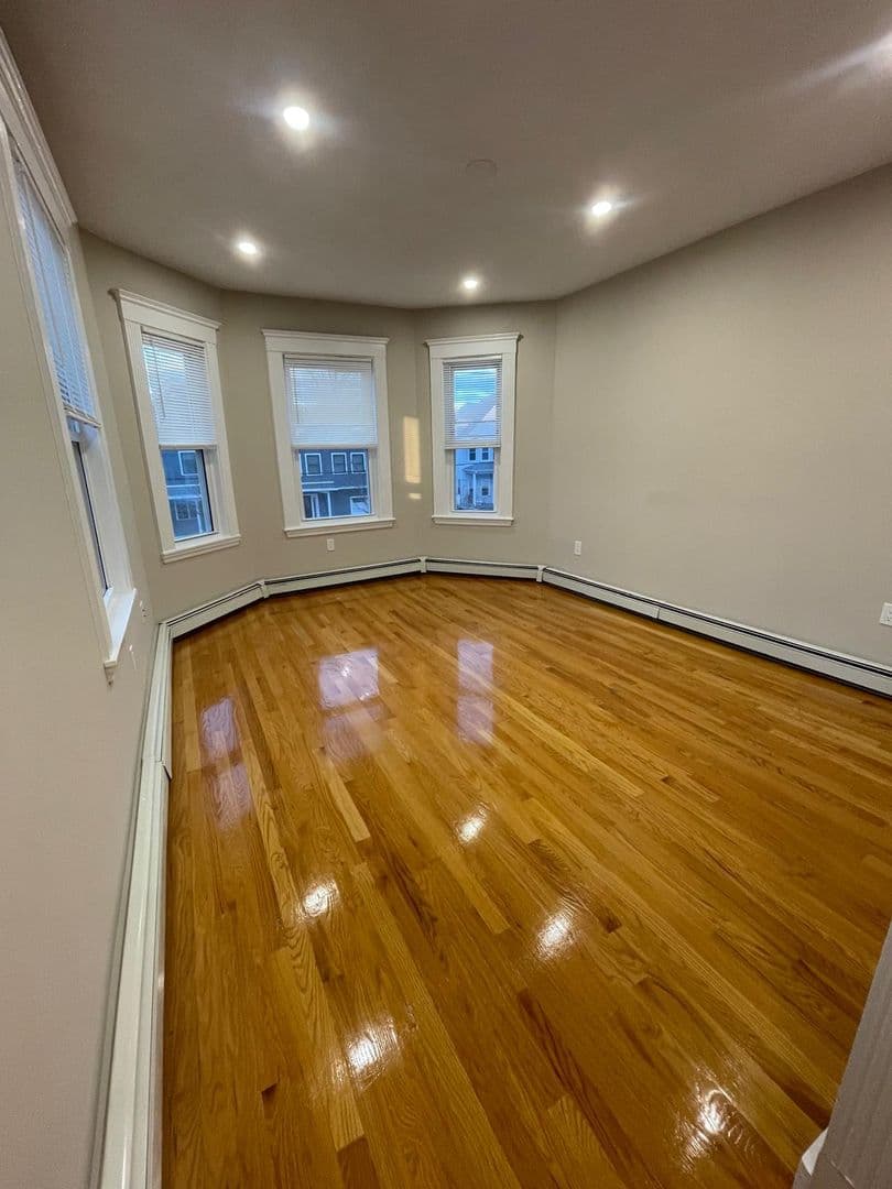 Arlington Apartment: 260 Broadway