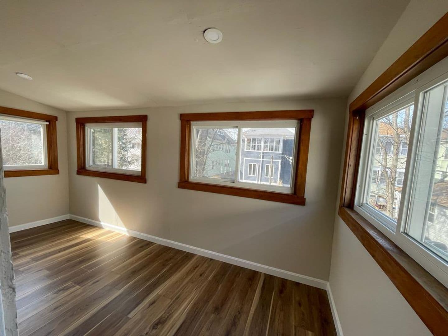Arlington Apartment: 37-39 Lafayette St