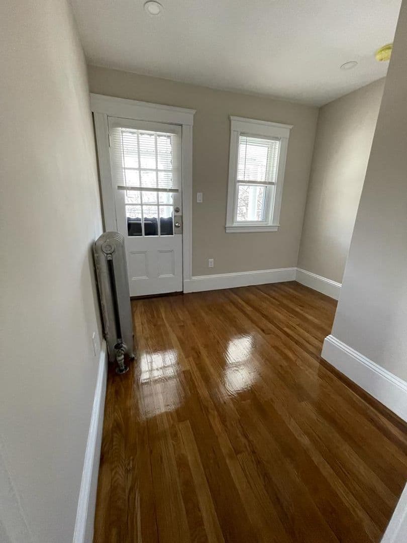 Arlington Apartment: 37-39 Lafayette St