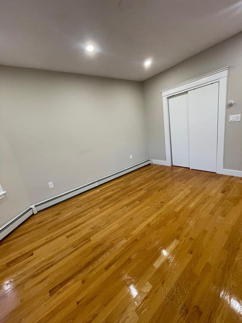 Arlington Apartment: 260 Broadway