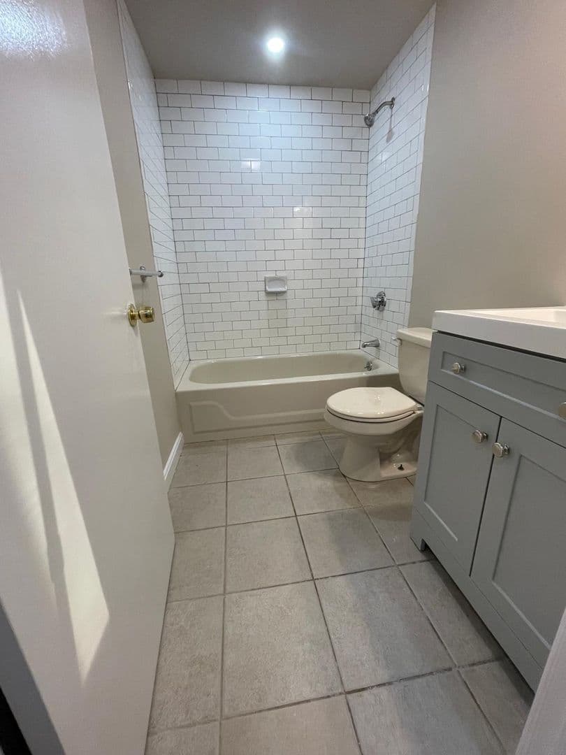 Arlington Apartment: 260 Broadway