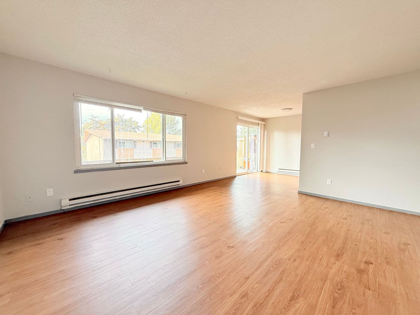 Kent Apartment: 308 Summit Ave. N.