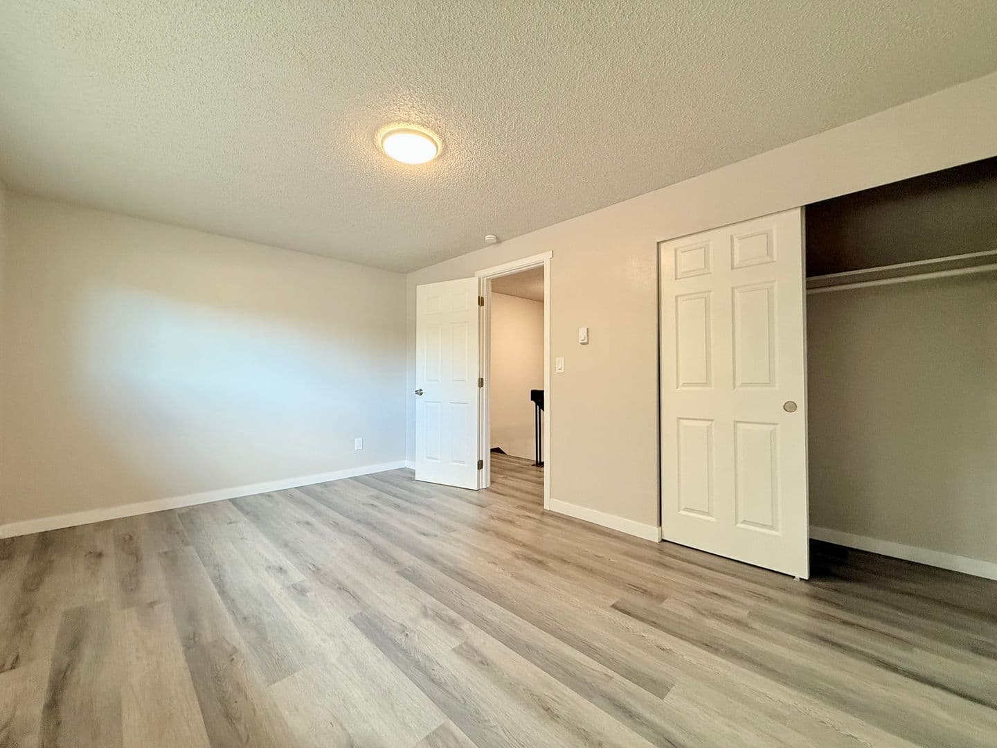 Kent Apartment: 308 Summit Ave. N.