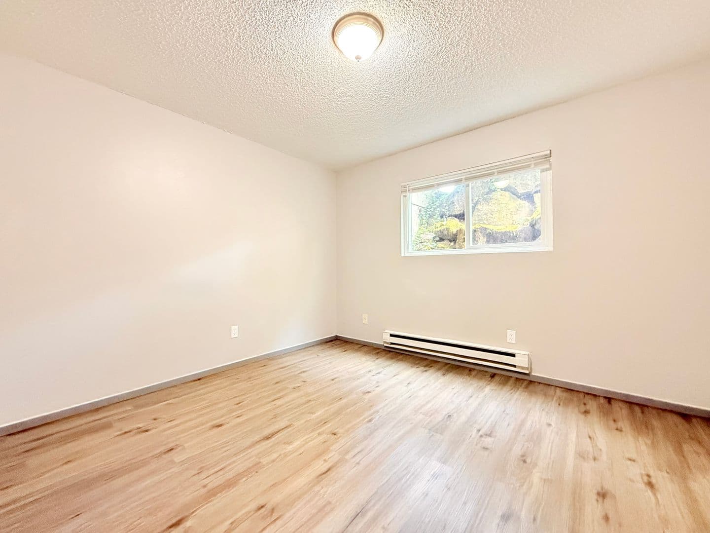 Kent Apartment: 308 Summit Ave. N.