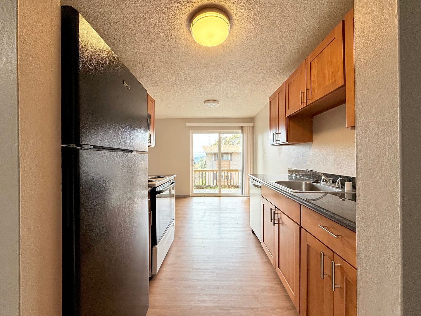 Kent Apartment: 308 Summit Ave. N.