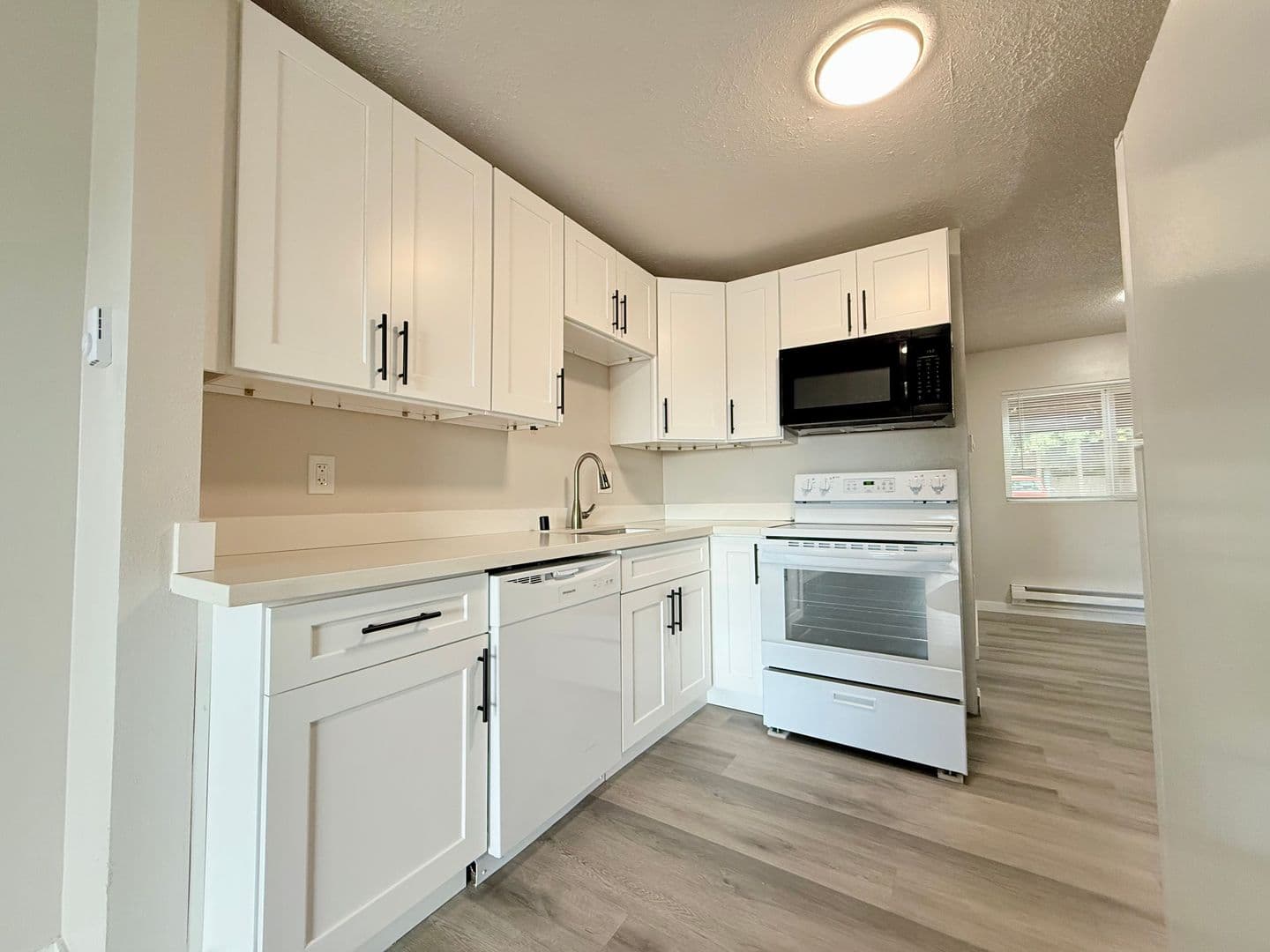 Kent Apartment: 308 Summit Ave. N.
