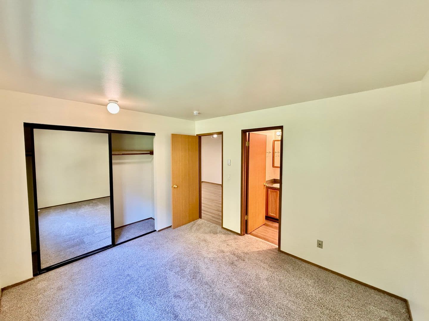 Seattle Apartment: 2251 NE Blakeley St.