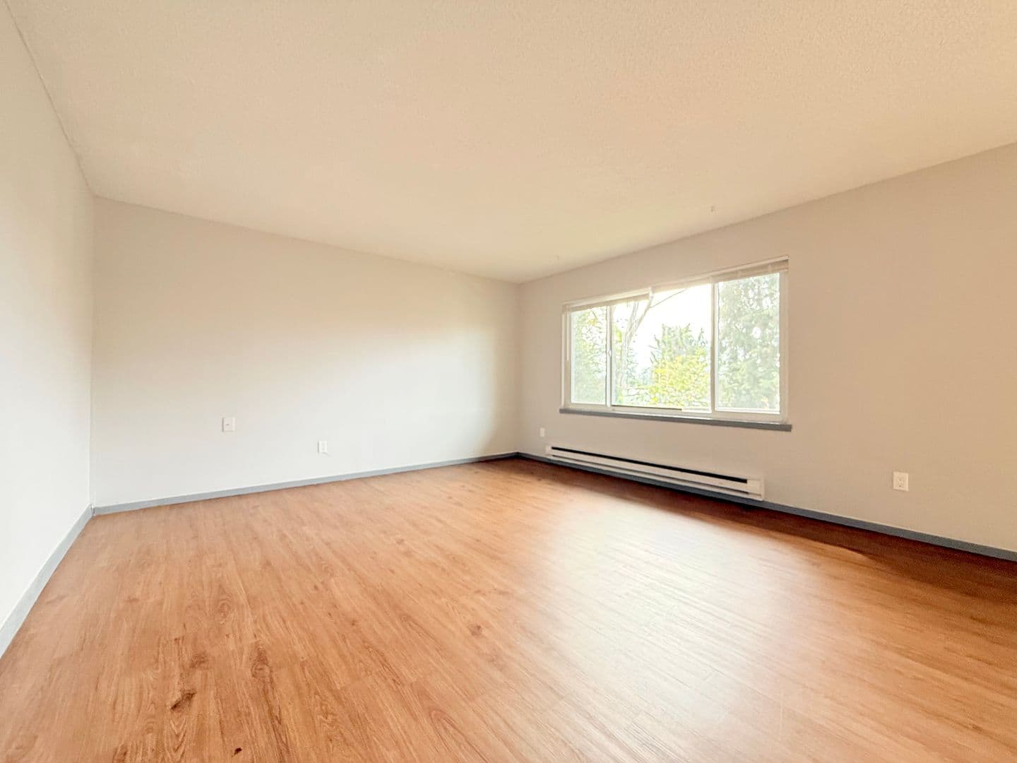 Kent Apartment: 308 Summit Ave. N.