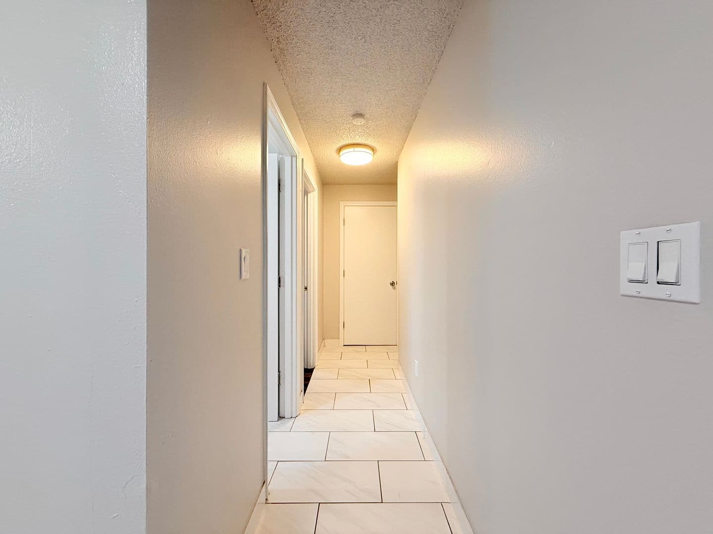 Kent Apartment: 24853-96th Ave. S.