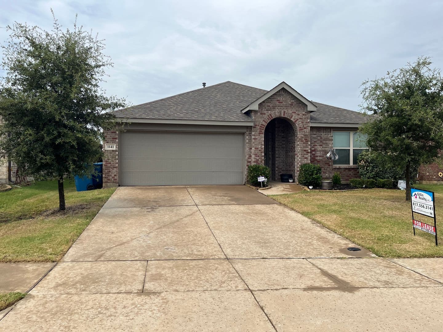 Alvarado House: 1141 Nighthawk Trl