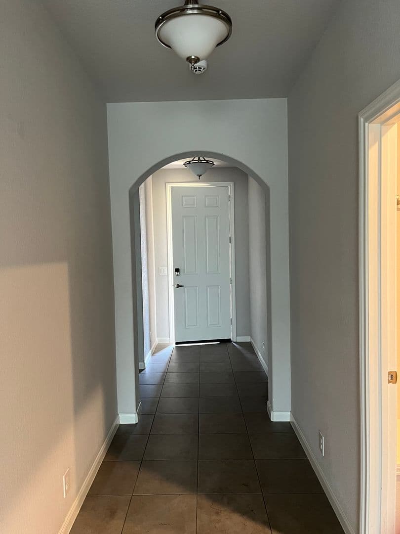 Alvarado House: 1141 Nighthawk Trl
