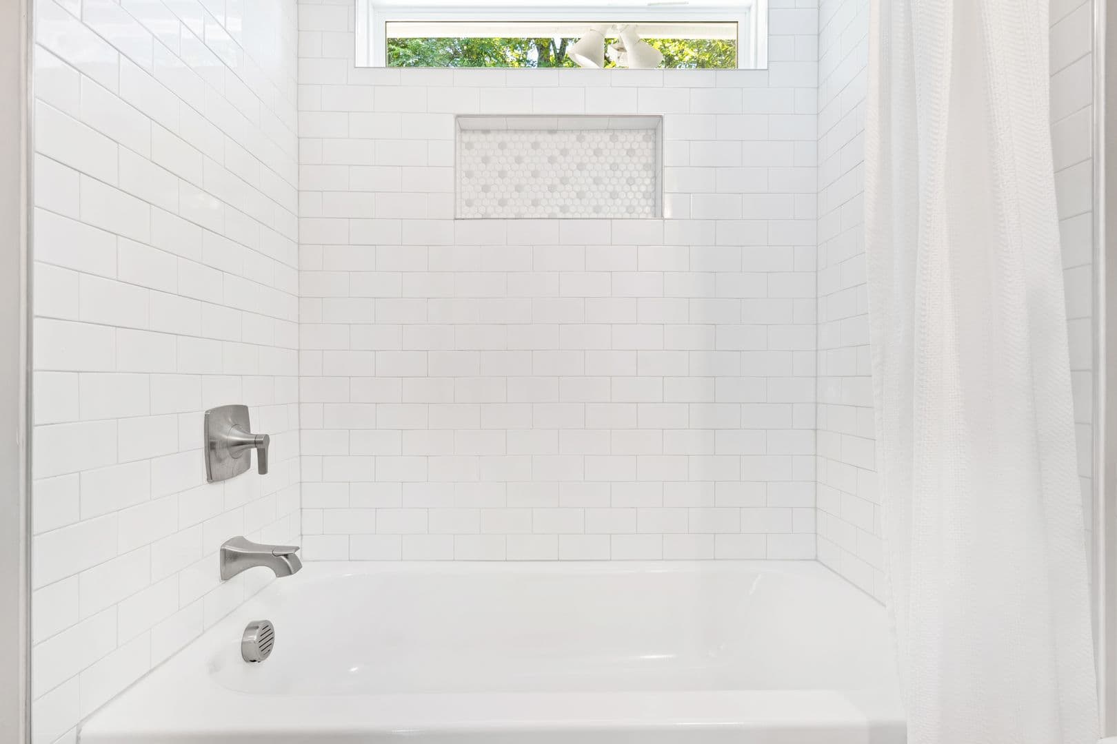 Holly Springs House: 221 Turner St