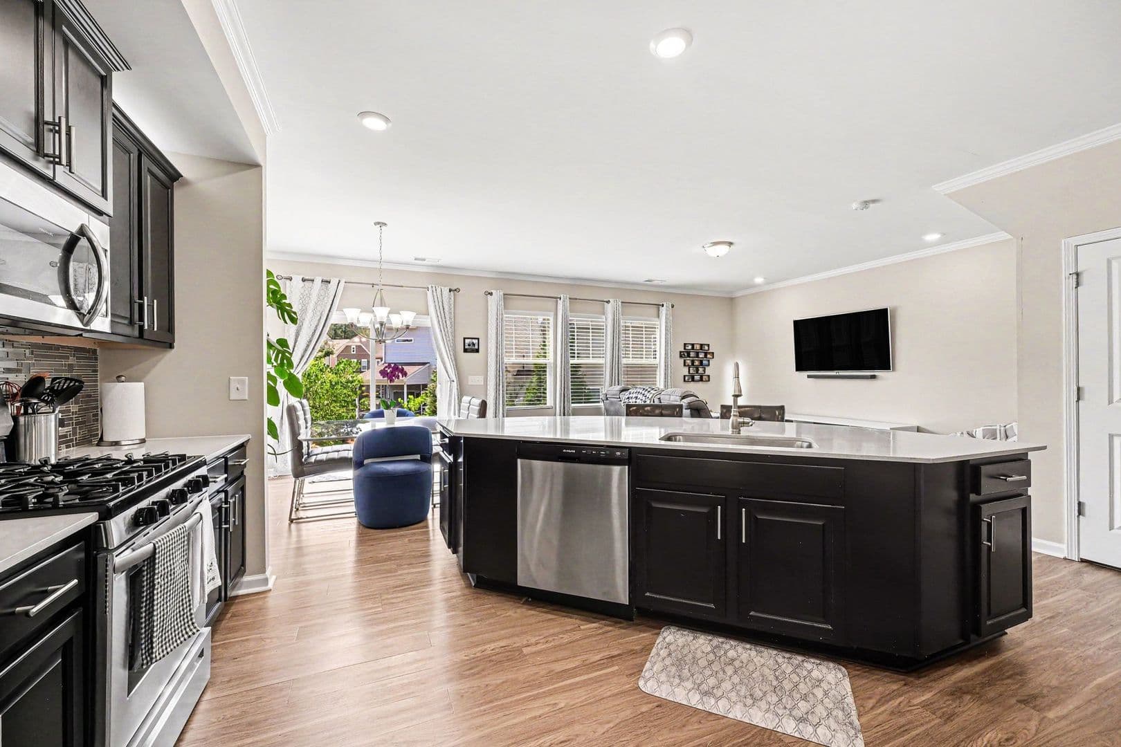 Morrisville House: 1006 Excite Ave
