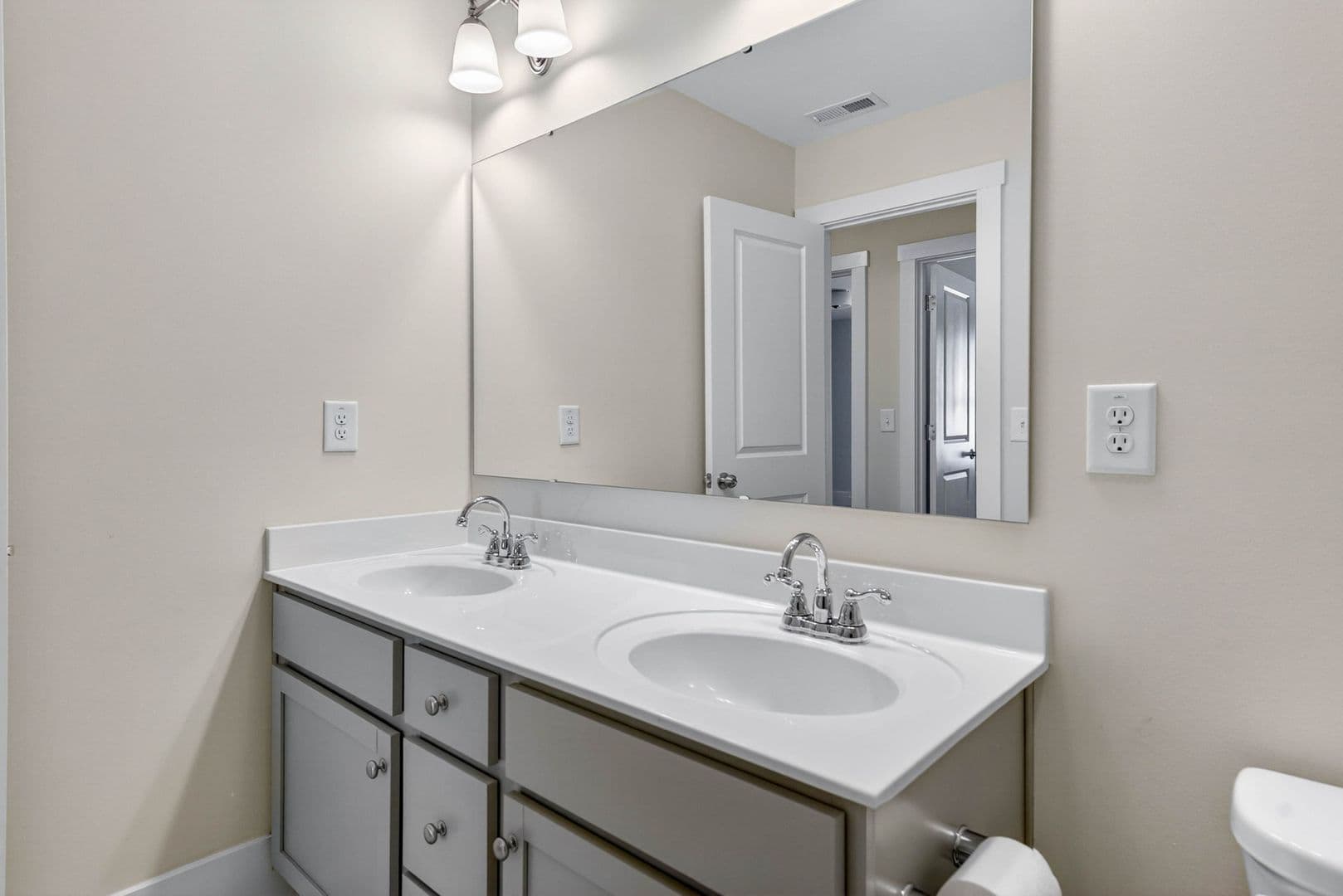 Fuquay-Varina House: 1400 Addison Lk St