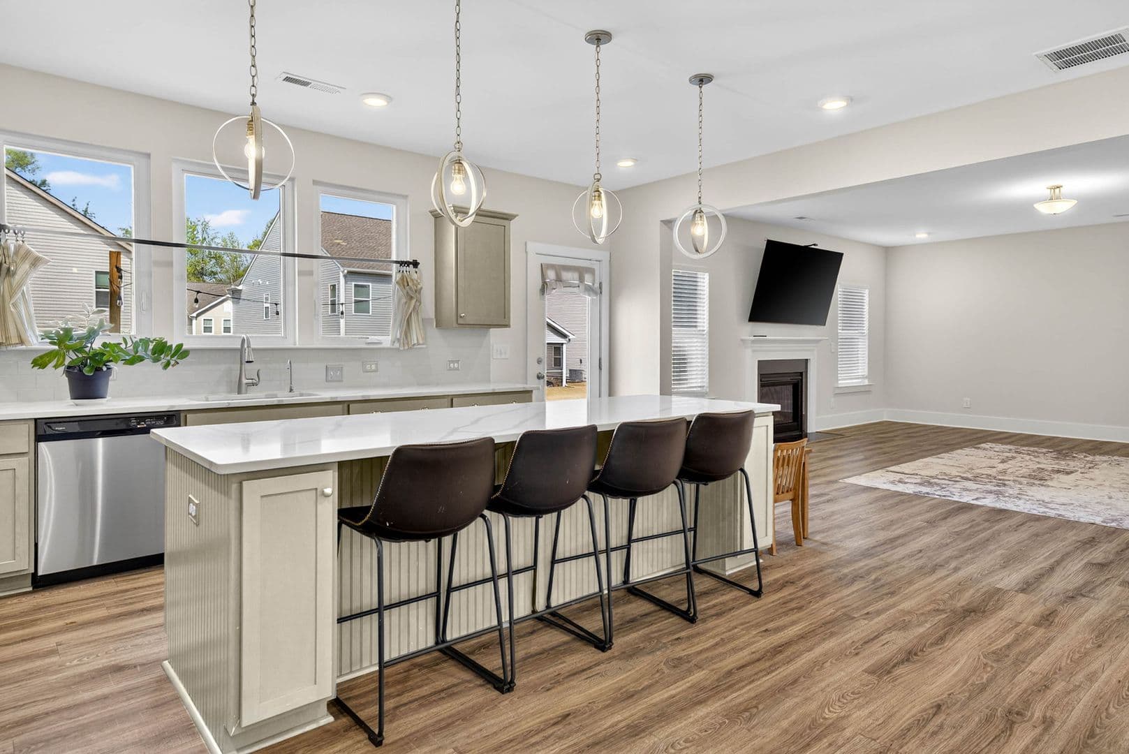 Fuquay-Varina House: 1400 Addison Lk St
