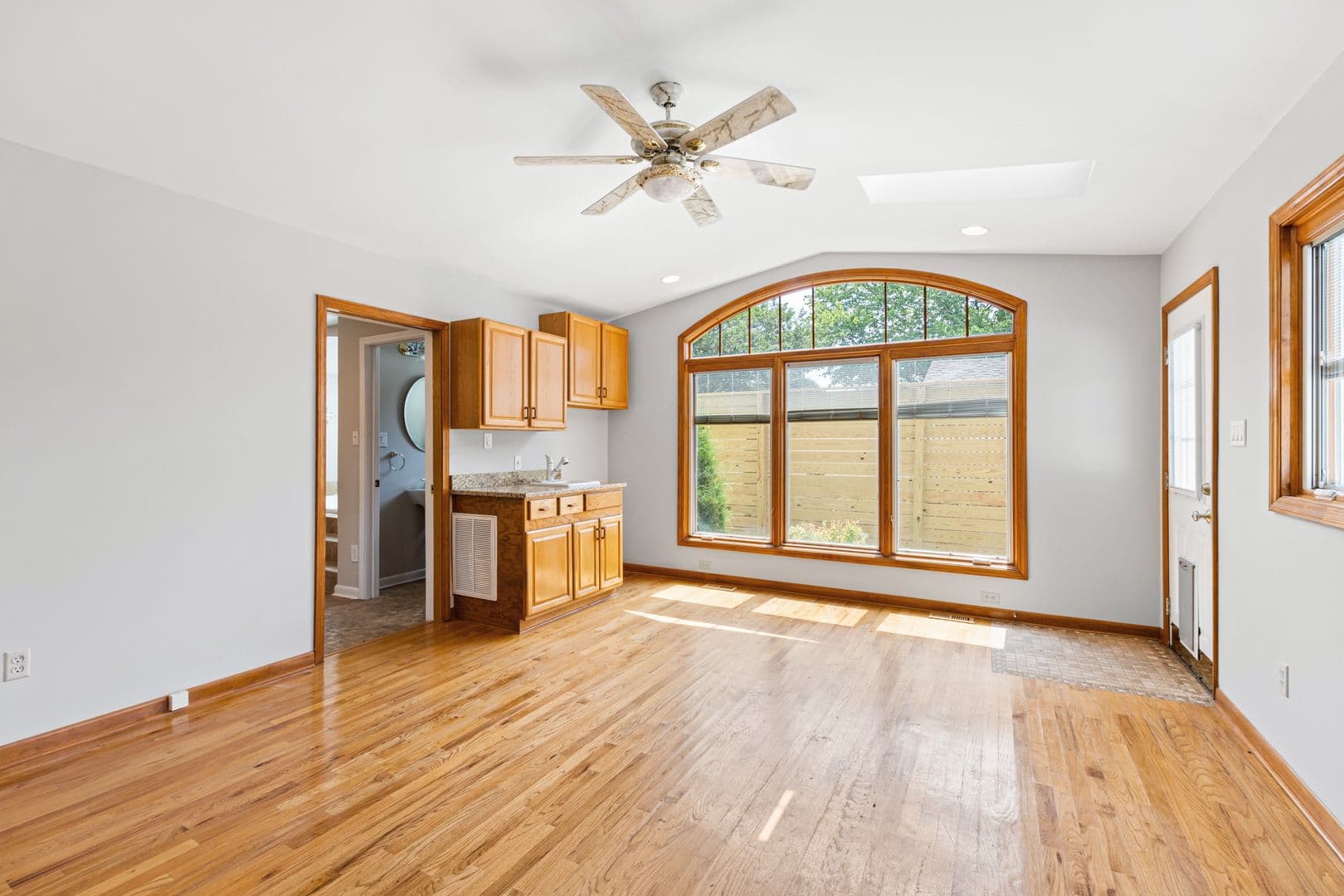 Raleigh House: 5270 Six Forks Rd