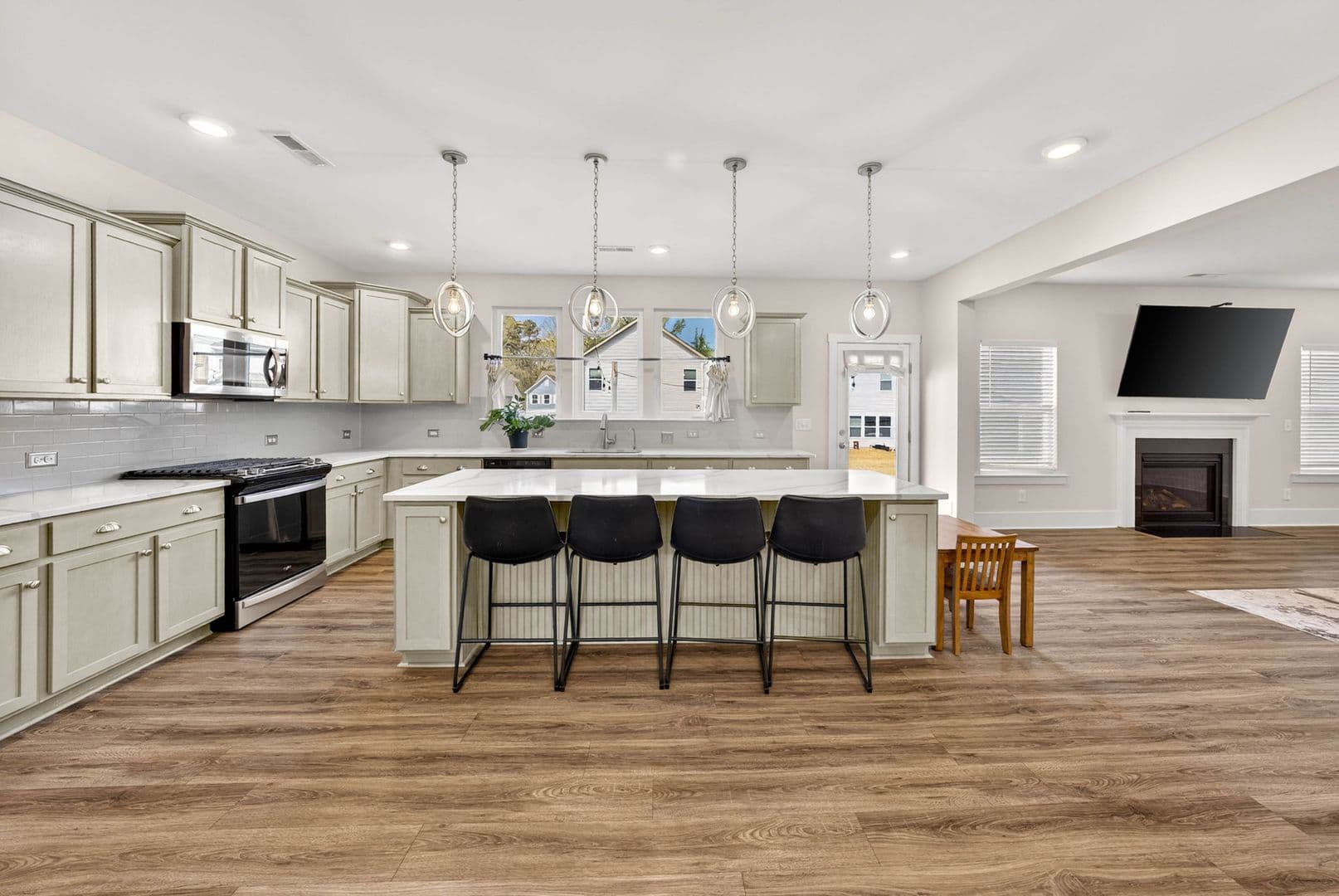 Fuquay-Varina House: 1400 Addison Lk St