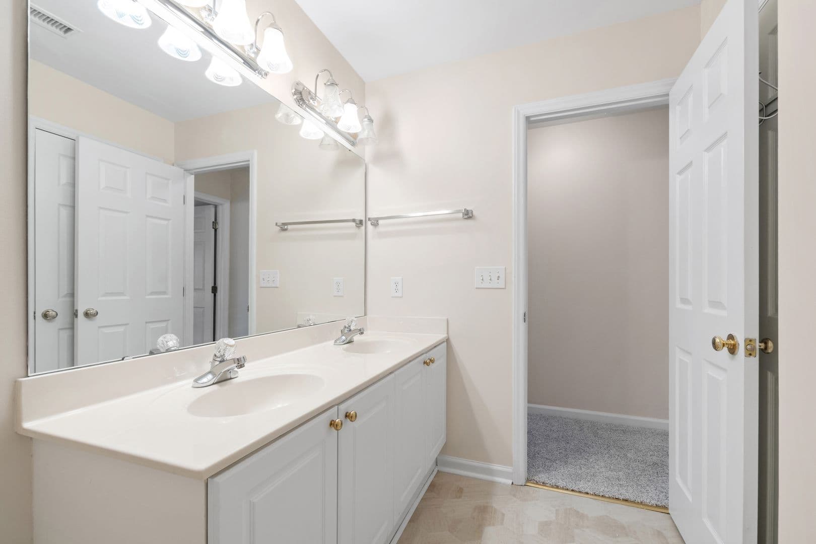 Raleigh Townhome: 7636 Astoria Pl