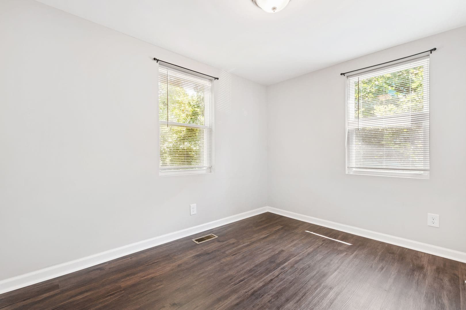 Holly Springs House: 221 Turner St