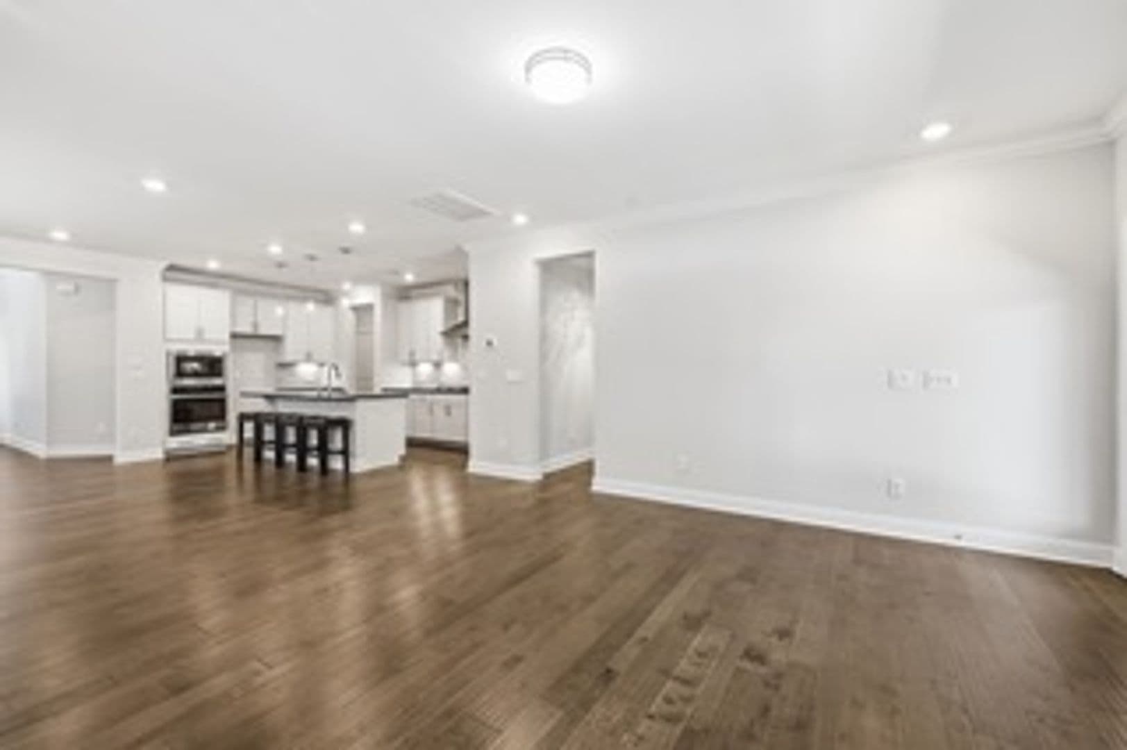 Durham House: 2216 Jollay St
