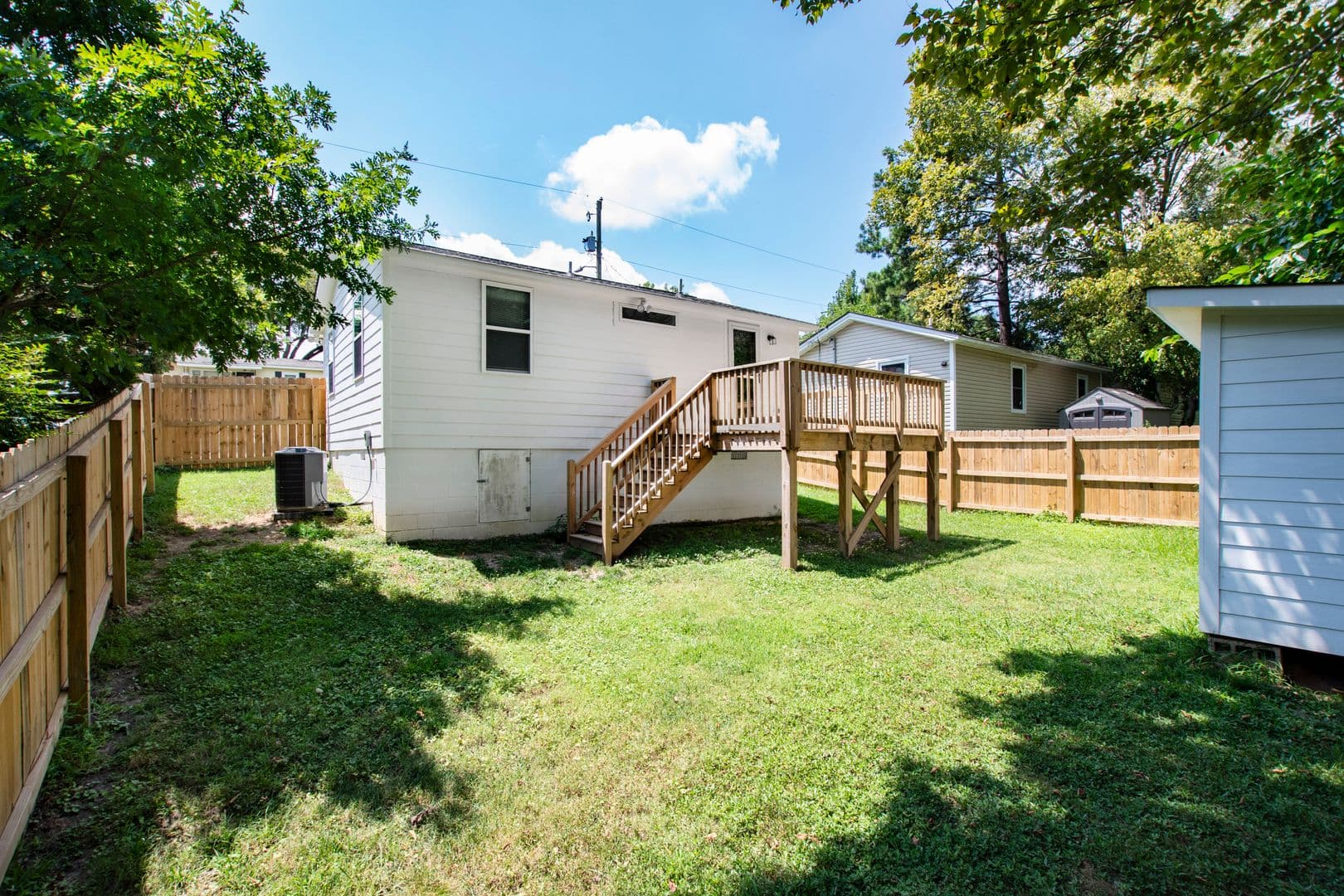 Holly Springs House: 221 Turner St