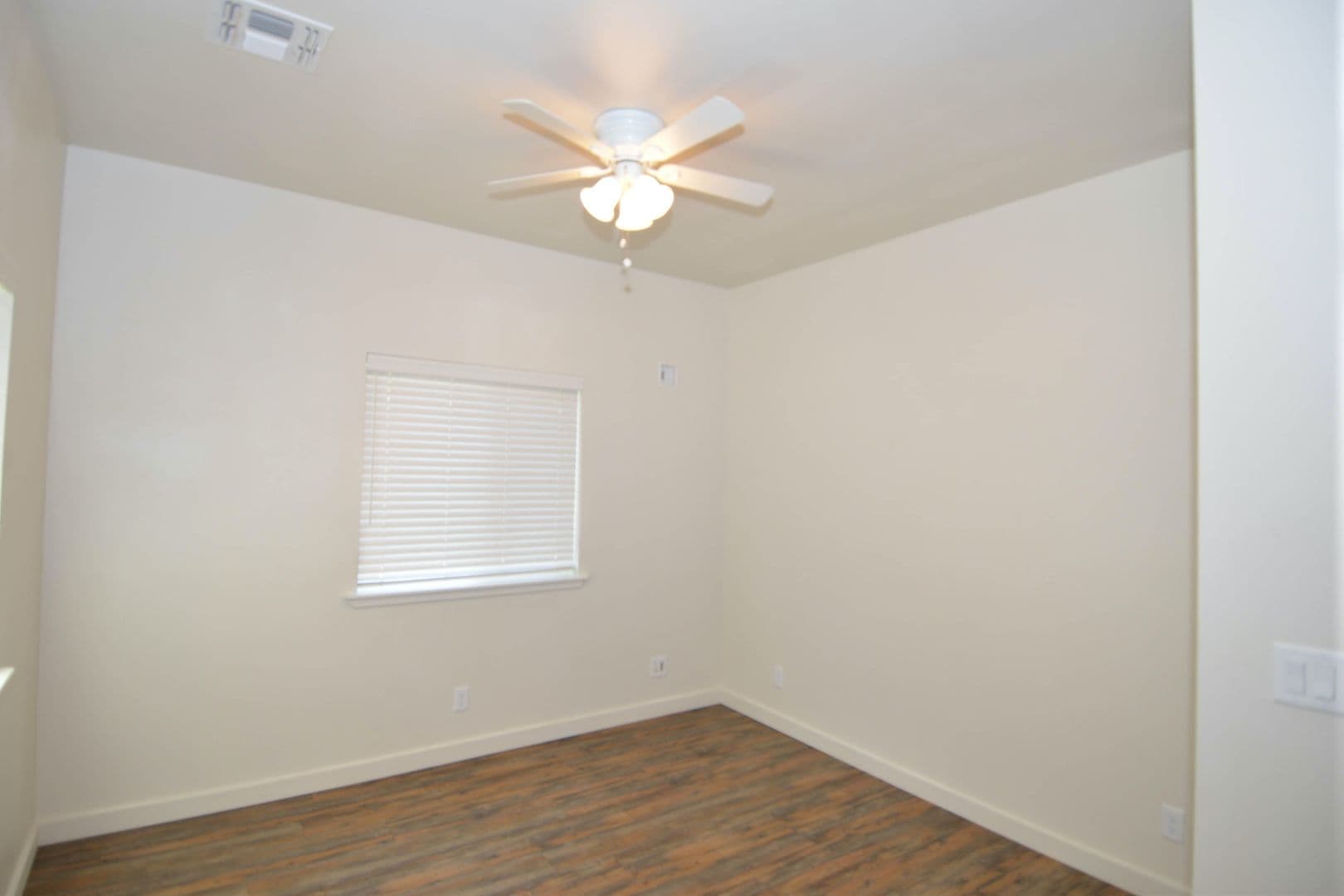 Flagstaff Apartment: 2511 N West Street