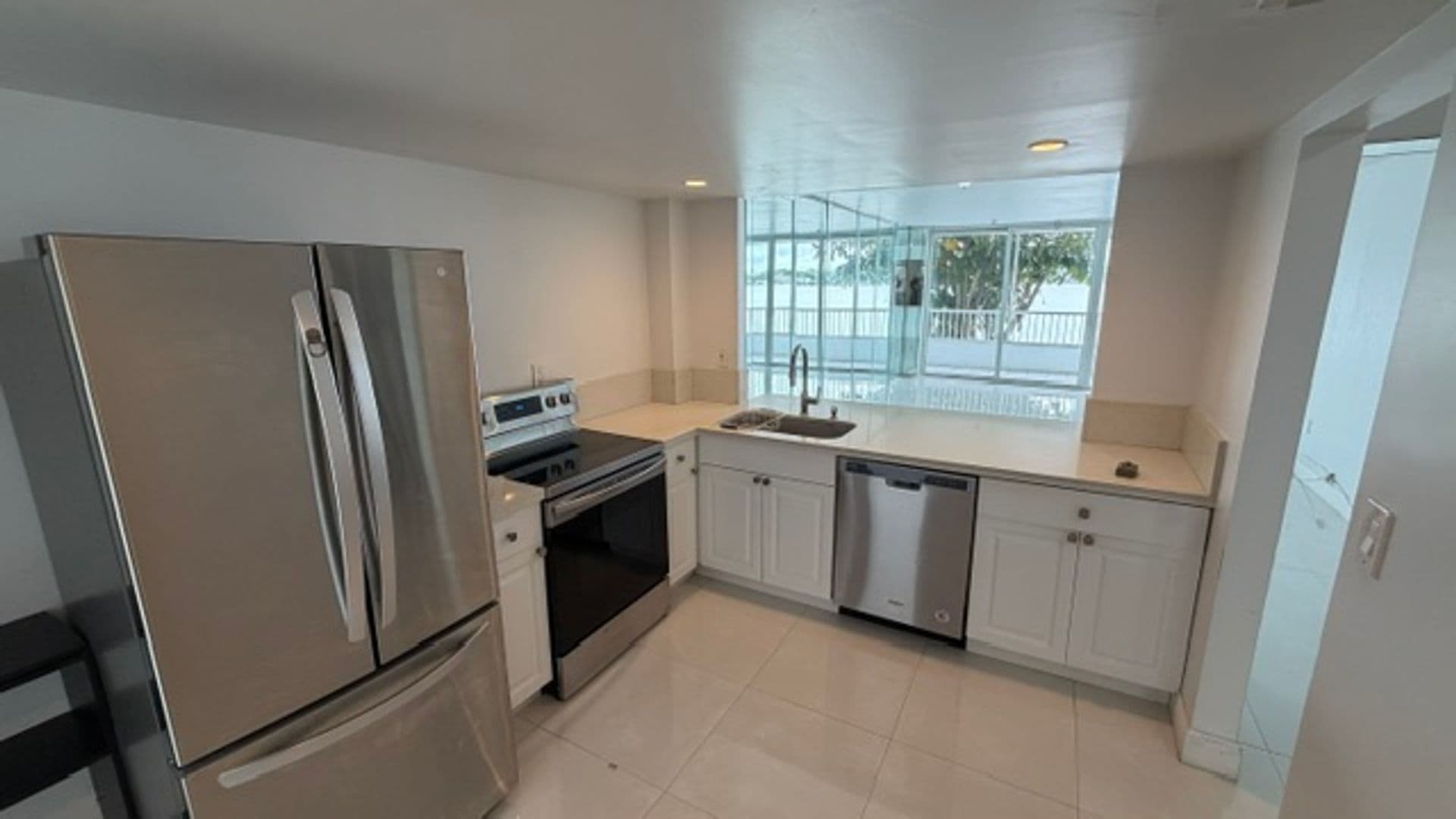 Miami House: 1175 Ne Miami Gardens Dr
