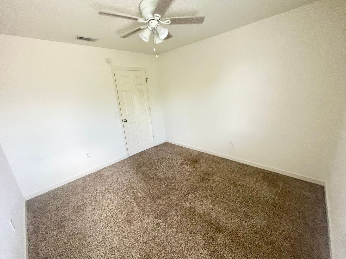 Pearl House: 242 Village Cv