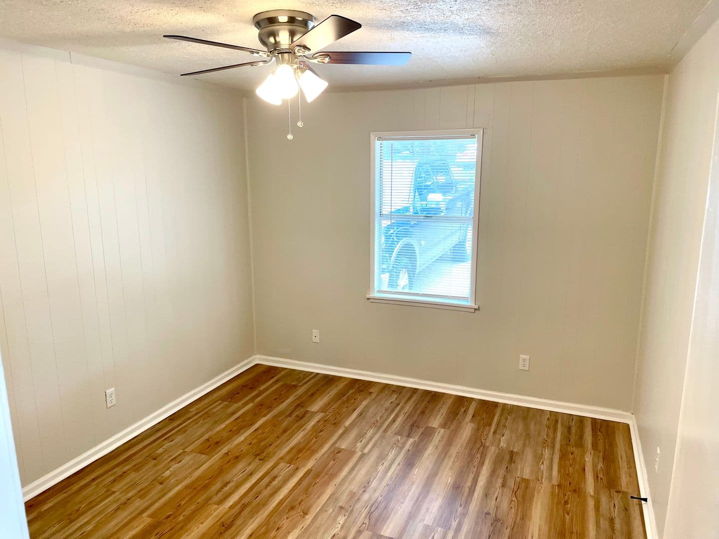 Brandon Apartment: 222 Harrell St