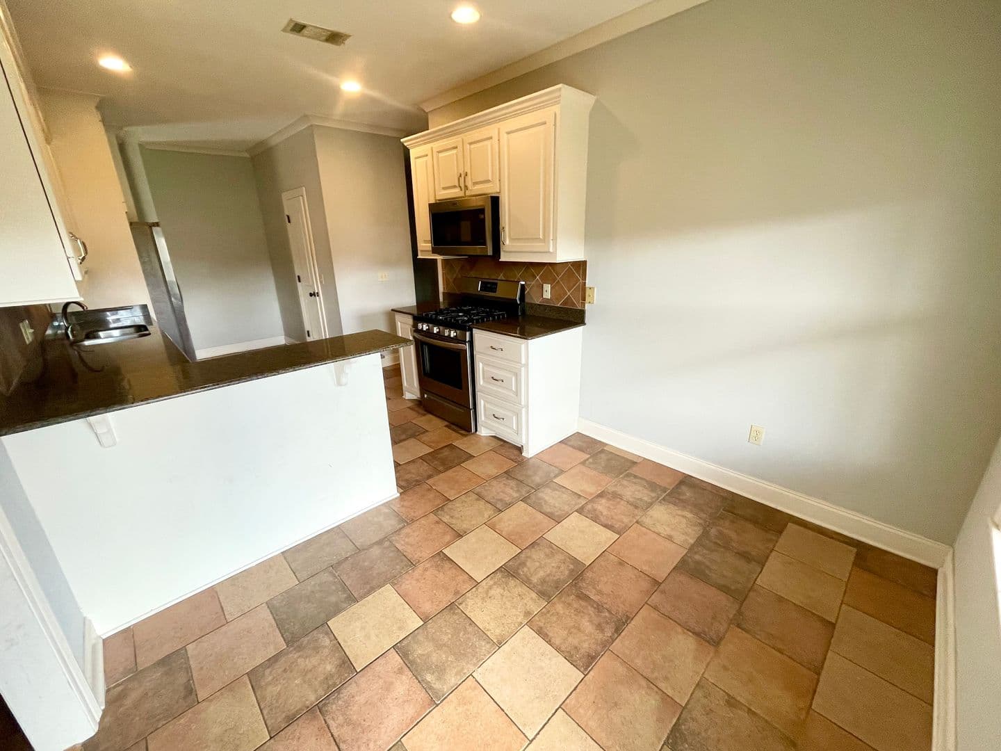 Canton House: 101 Bear Creek Ct